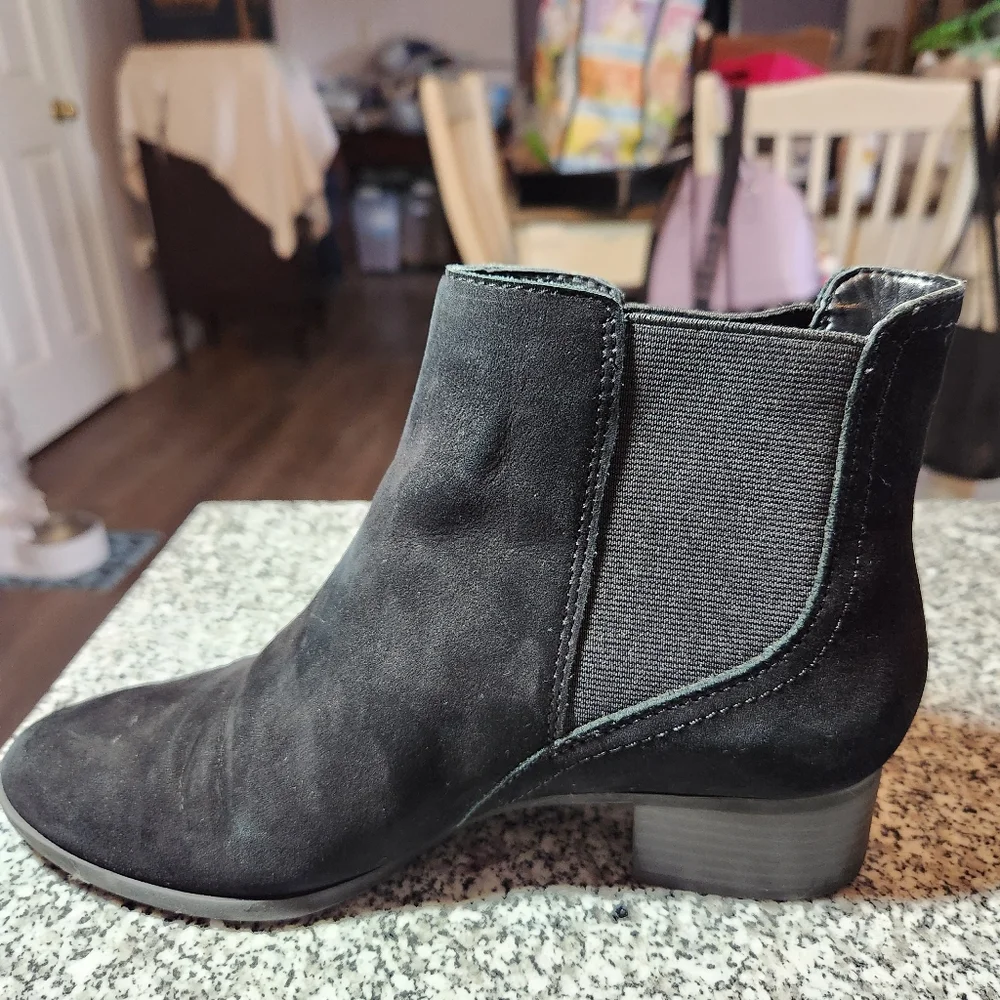 Alex Marie Black Suede Leather Pull On Ankle Boots Stretch Band Sides Size 7.5M